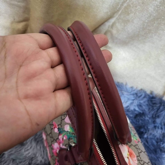Gucci purses good condition - Picture 3 of 6